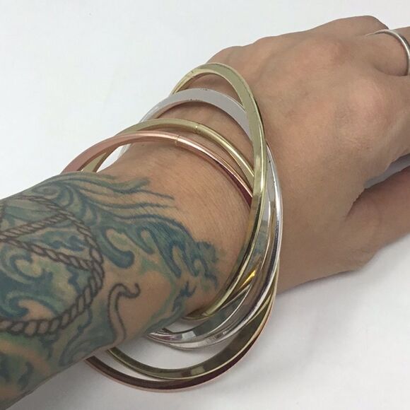 Interlocking Mixed Gold Tone Bracelet (G1) - Picture 1 of 5